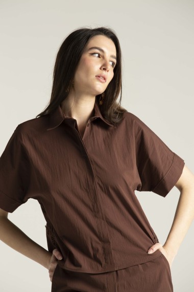 Camicia con inserti in pizzo